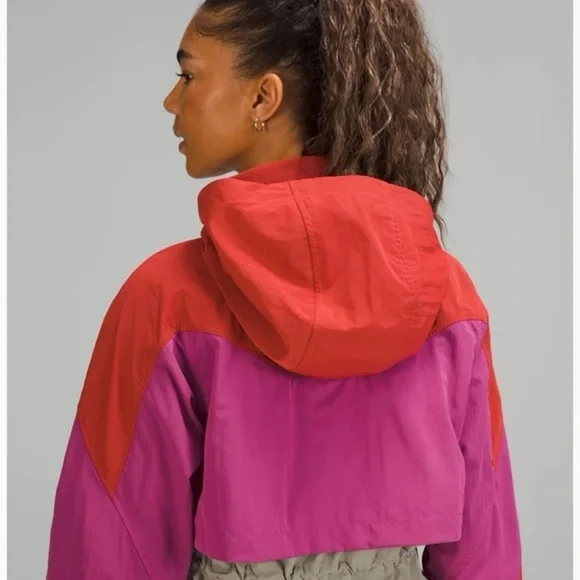 Lululemon EVERGREEN ANORAK size 6/ *Price to Reflect Condition* - Picture 3 of 12